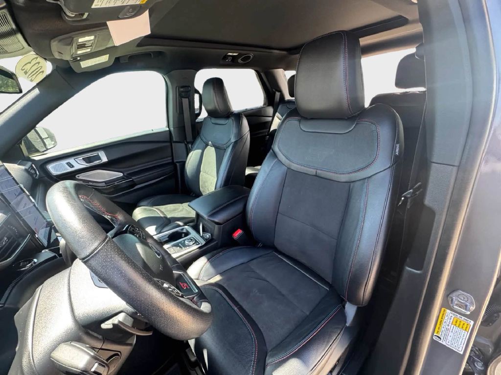 2023 Ford Explorer Image 10