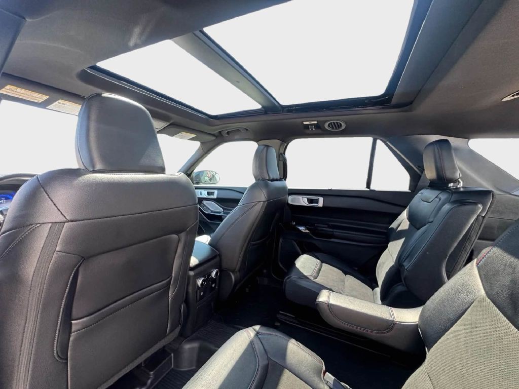 2023 Ford Explorer Image 12