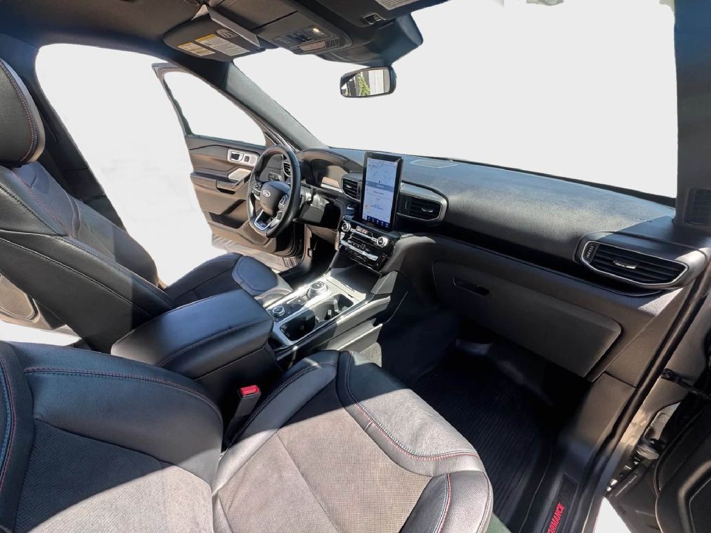2023 Ford Explorer Image 17