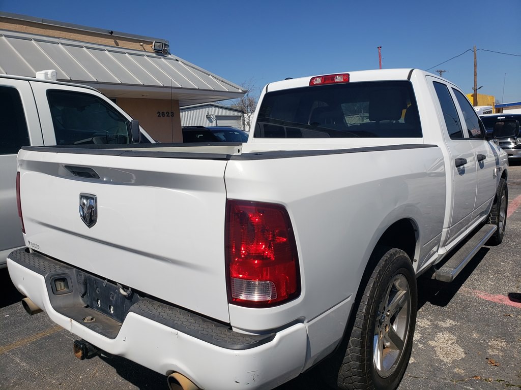 2013 RAM 1500 Image 3