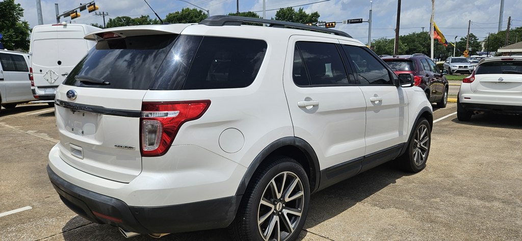 2015 Ford Explorer Image 7