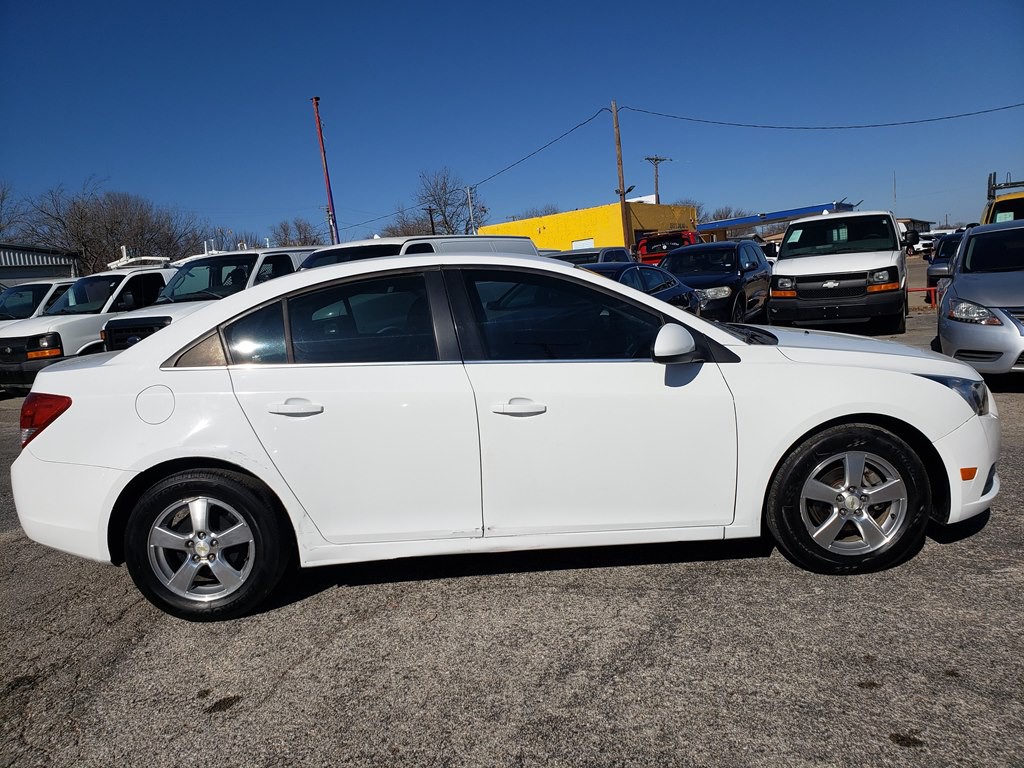 2011 Chevrolet Cruze Image 7