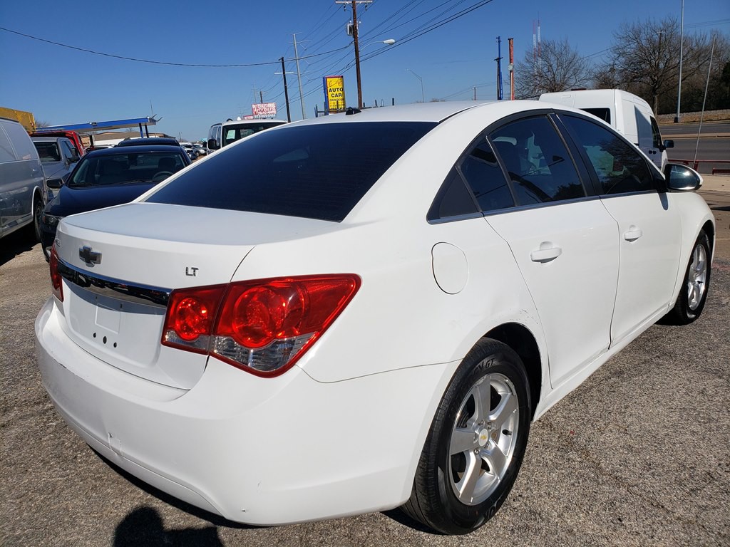 2011 Chevrolet Cruze Image 8