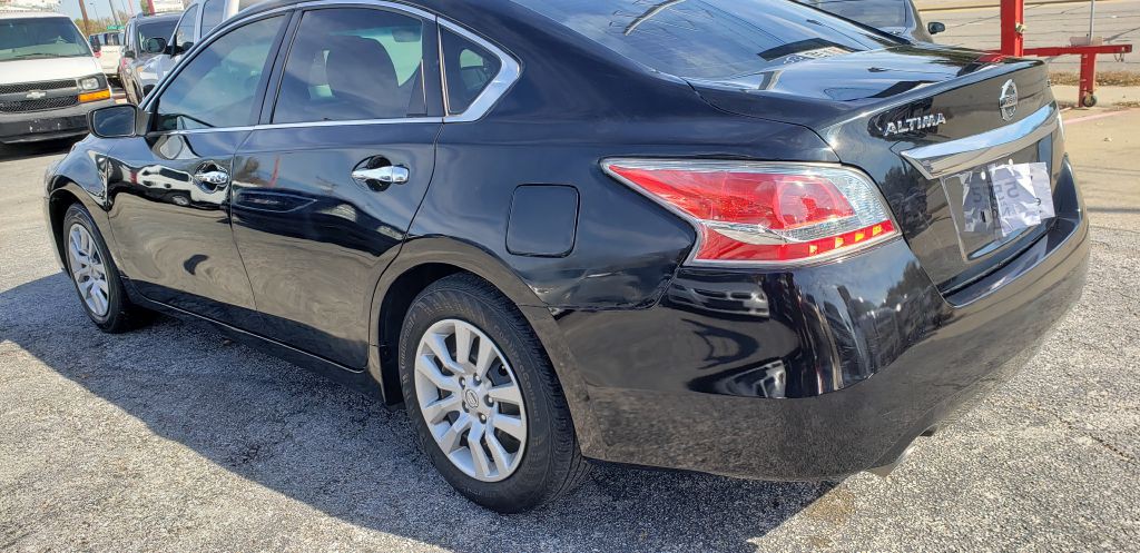 2015 Nissan Altima Image 7