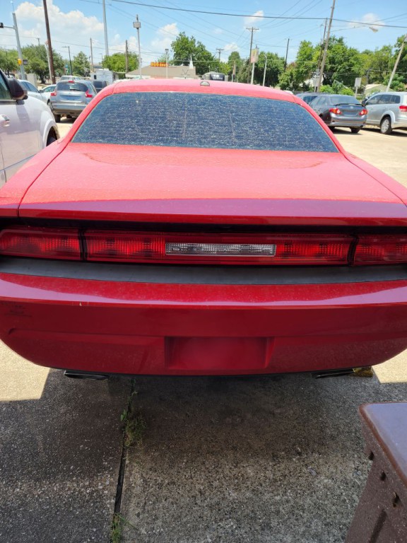 2014 Dodge Challenger Image 4