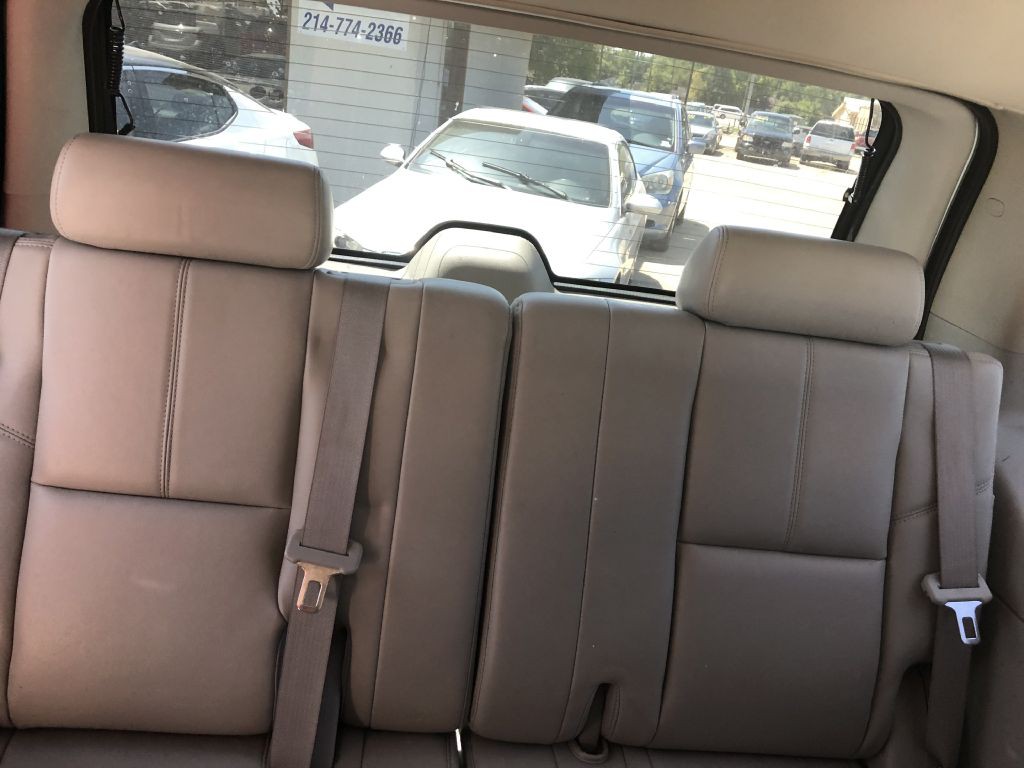 2011 Chevrolet Tahoe Image 6