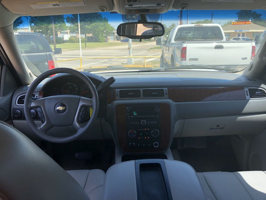 2011 Chevrolet Tahoe Image 9