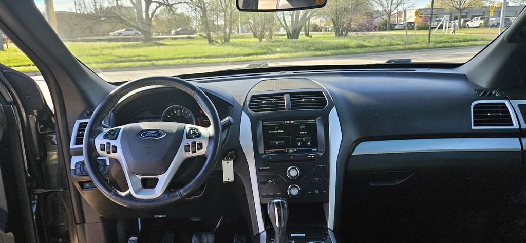 2015 Ford Explorer Image 11