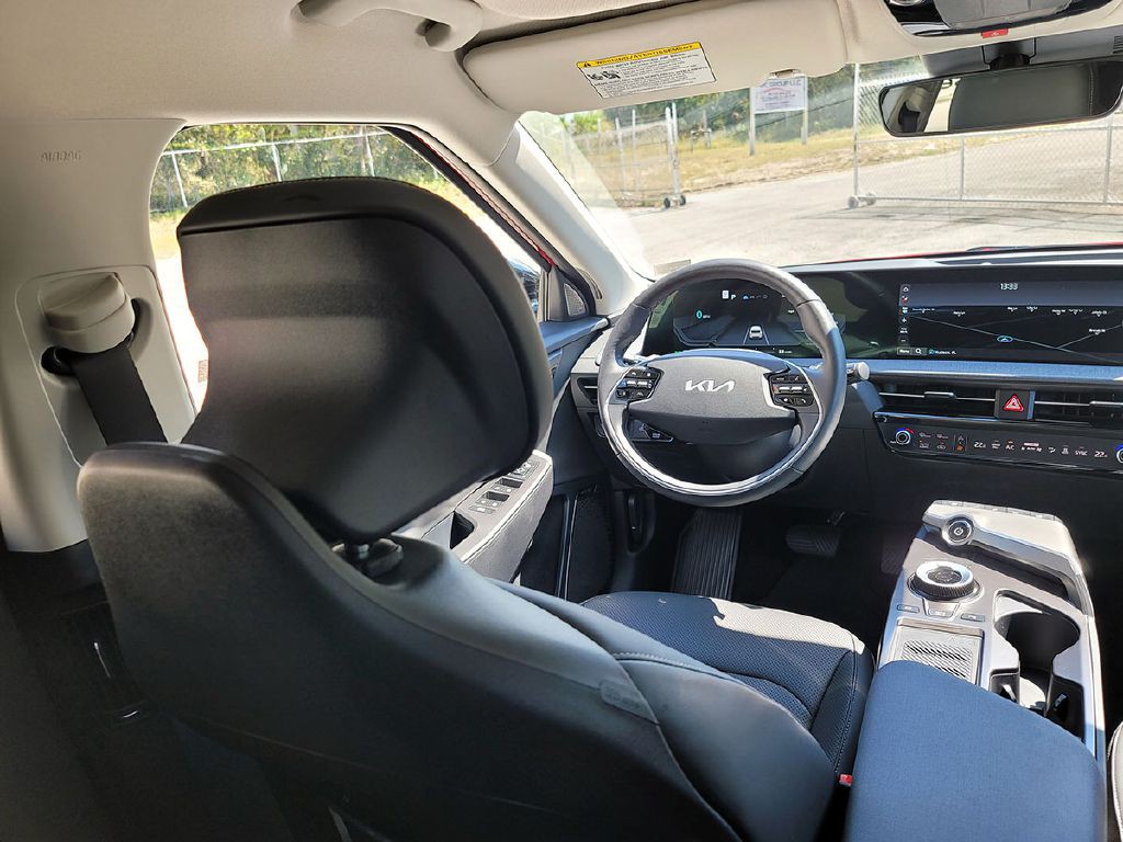 2022 Kia Ev6 Wind Image 13