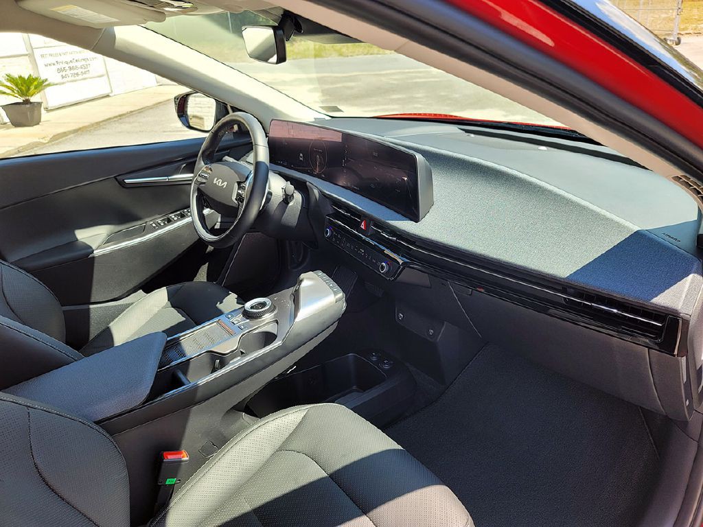 2022 Kia Ev6 Wind Image 17