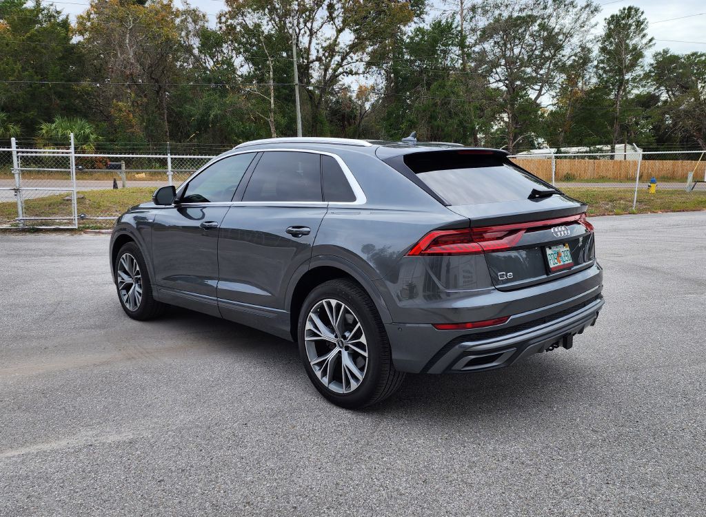 2021 Audi Q8 Image 4