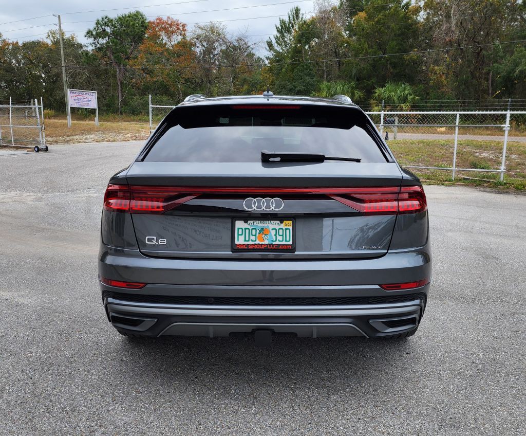 2021 Audi Q8 Image 5
