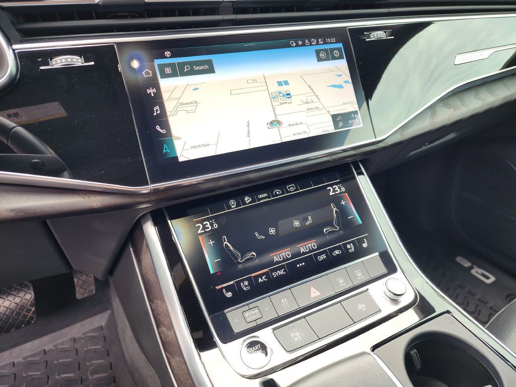 2021 Audi Q8 Image 16