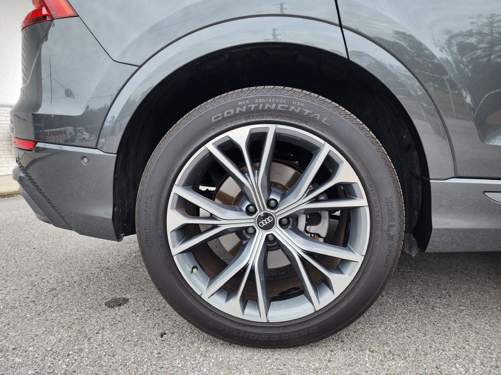 2021 Audi Q8 Image 22