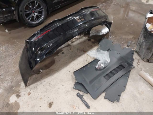 2022 Tesla Model S Image 12