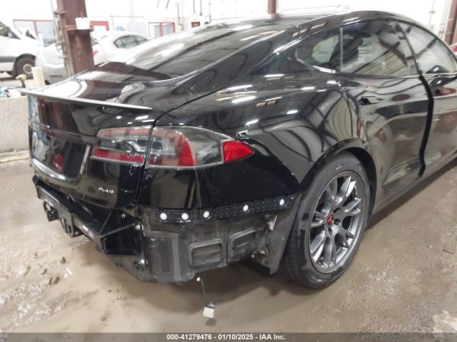 2022 Tesla Model S Image 20