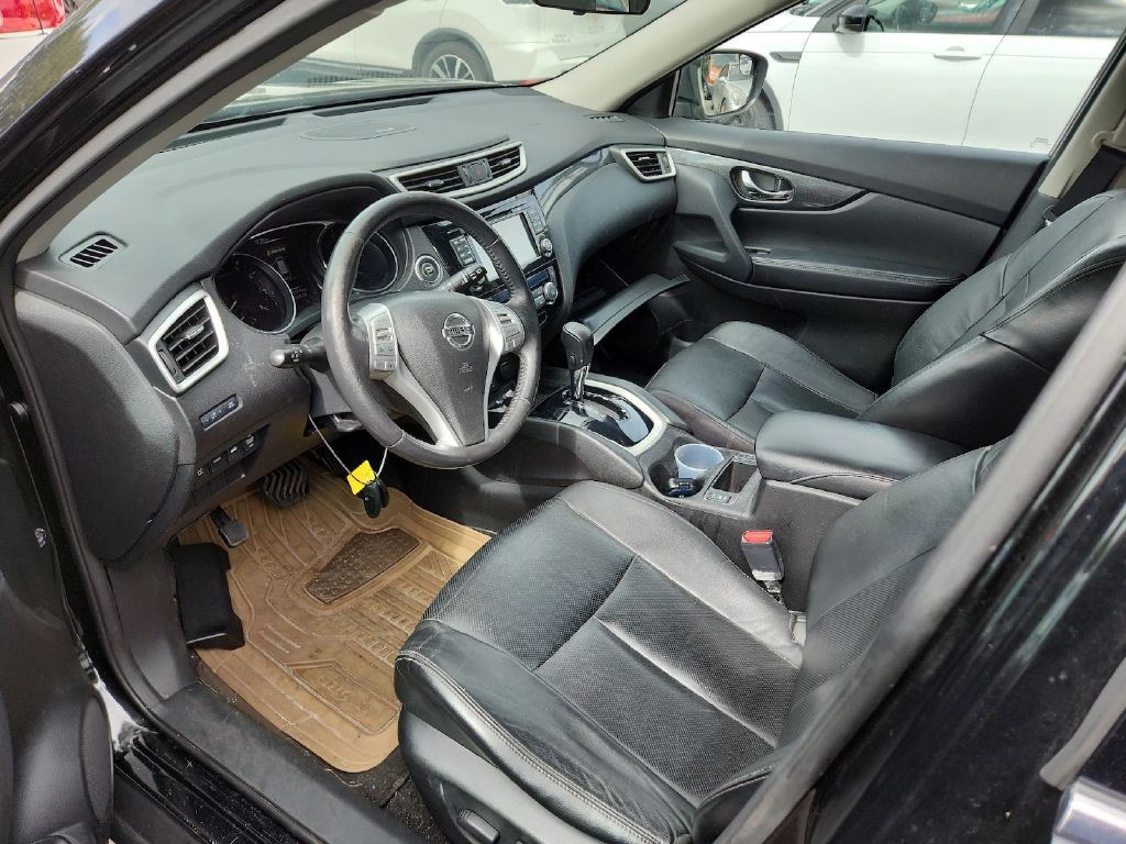 2014 Nissan Rogue Image 2