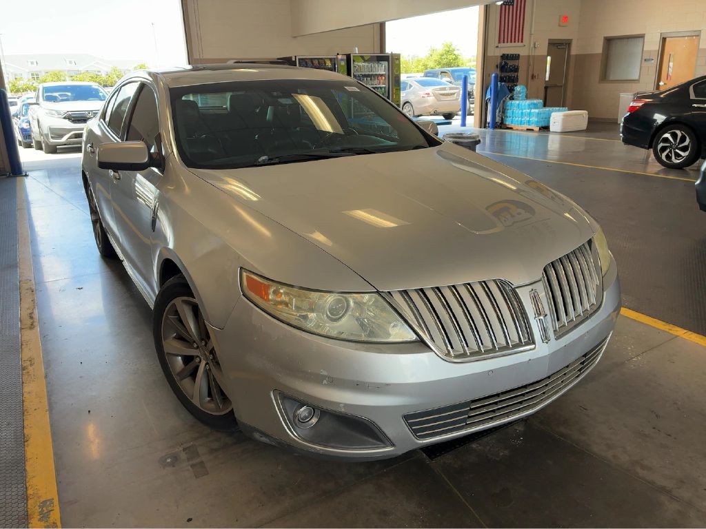 2012 Lincoln MKS Image 2