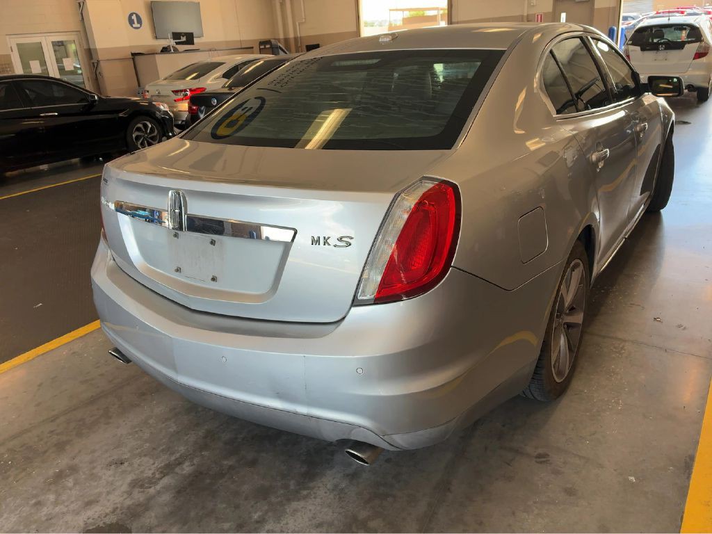 2012 Lincoln MKS Image 3