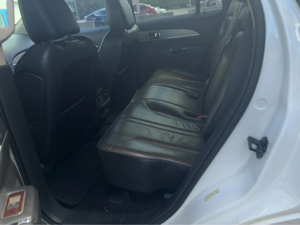 2011 Lincoln MKX Image 7