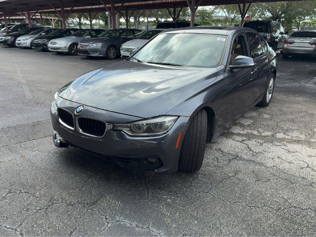 2016 BMW 3 Series Image 2