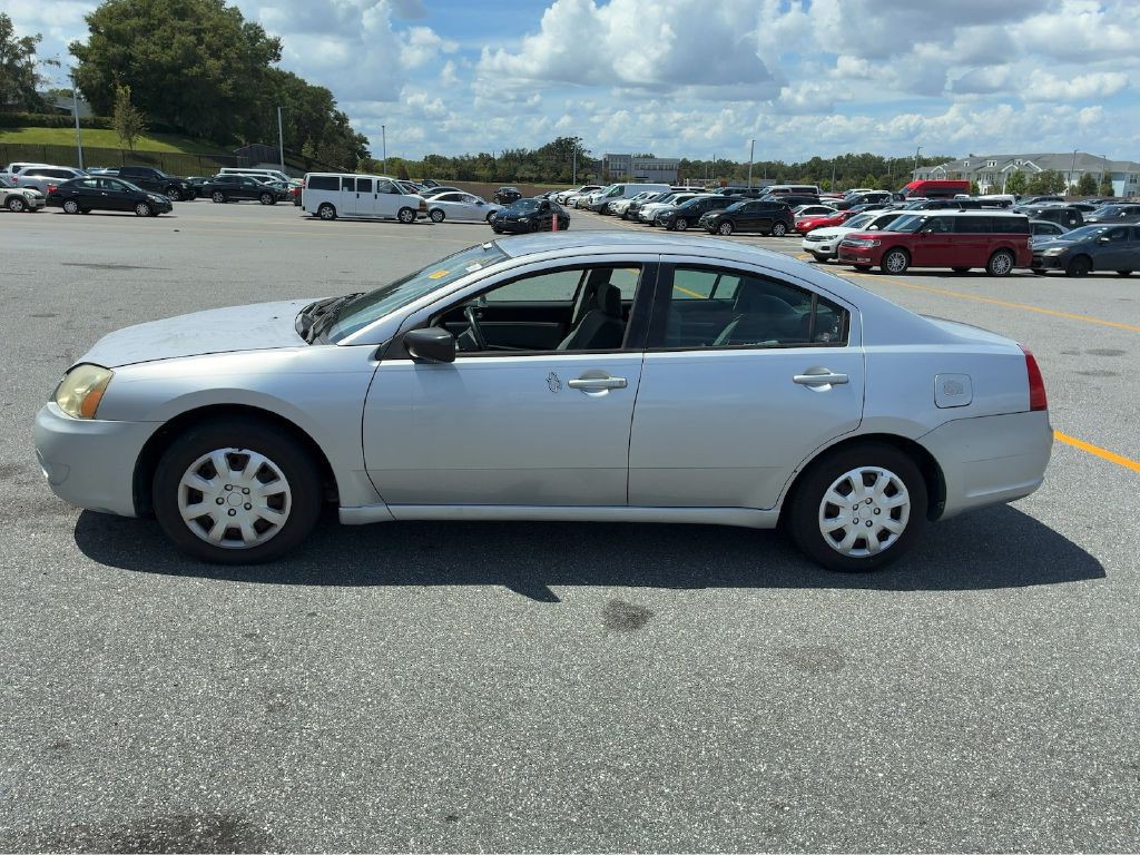 2007 Mitsubishi Galant Image 1