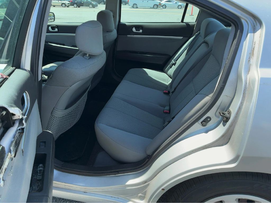 2007 Mitsubishi Galant Image 5