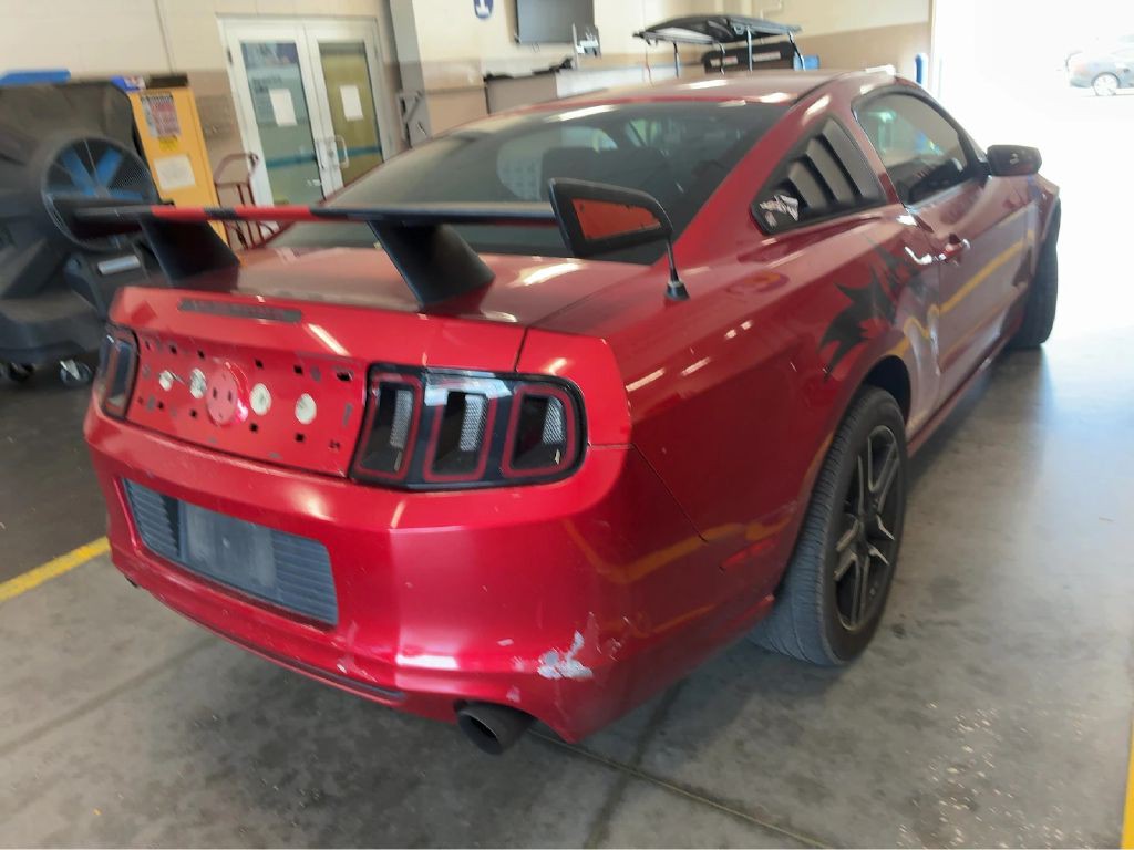 2013 Ford Mustang Image 3