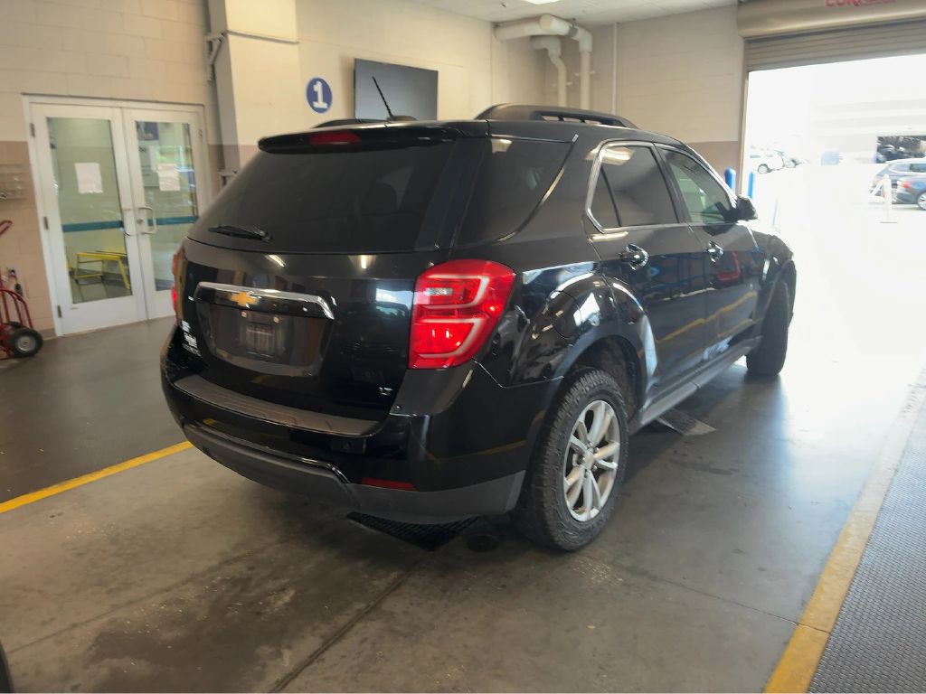 2017 Chevrolet Equinox Image 3