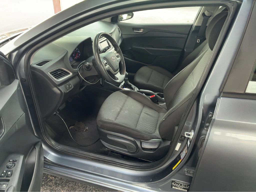 2020 Hyundai Accent Image 5