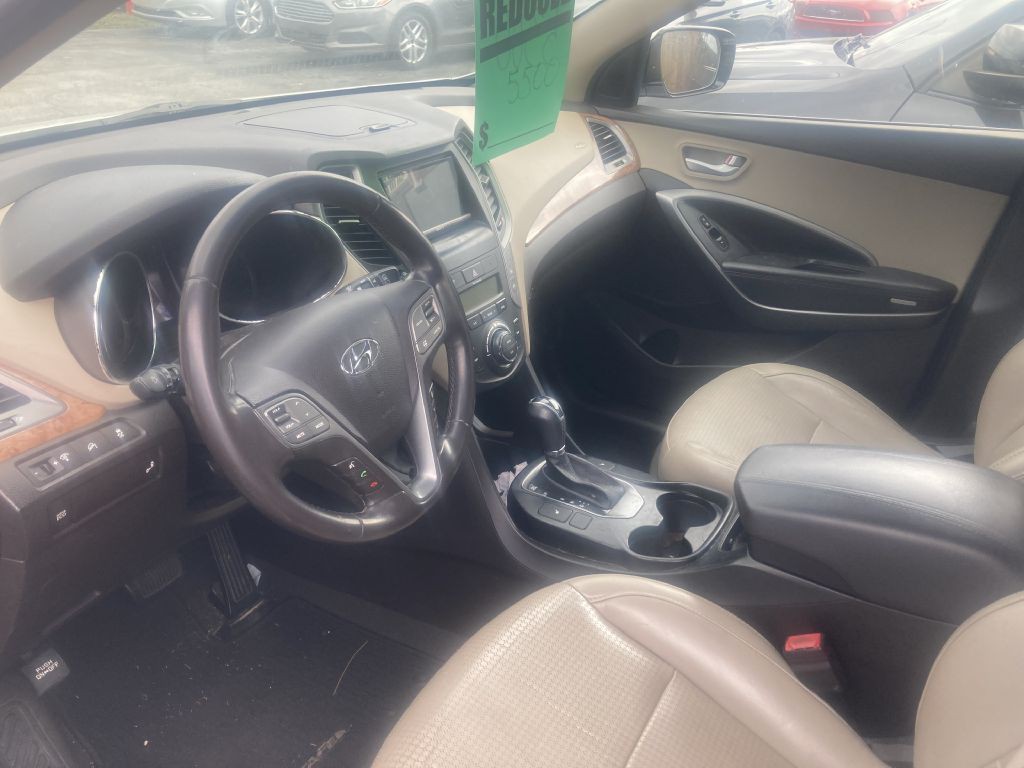 2014 Hyundai Santa Fe Sport Image 2