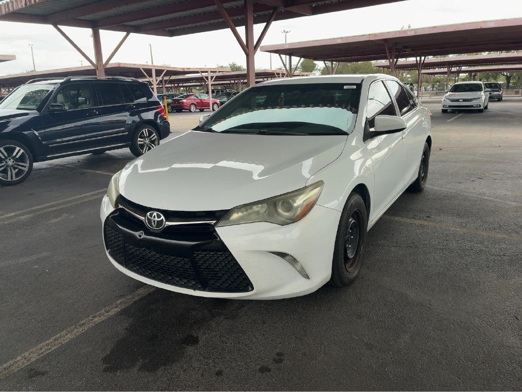 2017 Toyota Camry Image 1