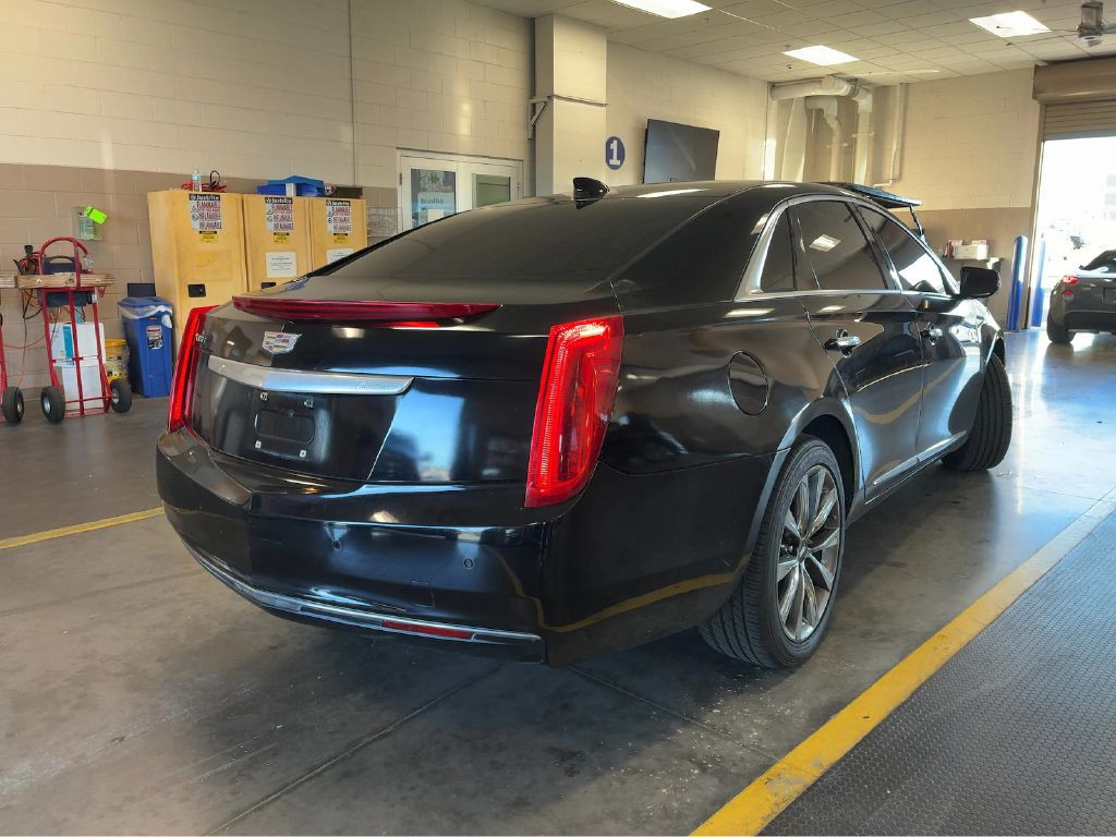 2016 Cadillac XTS Image 3