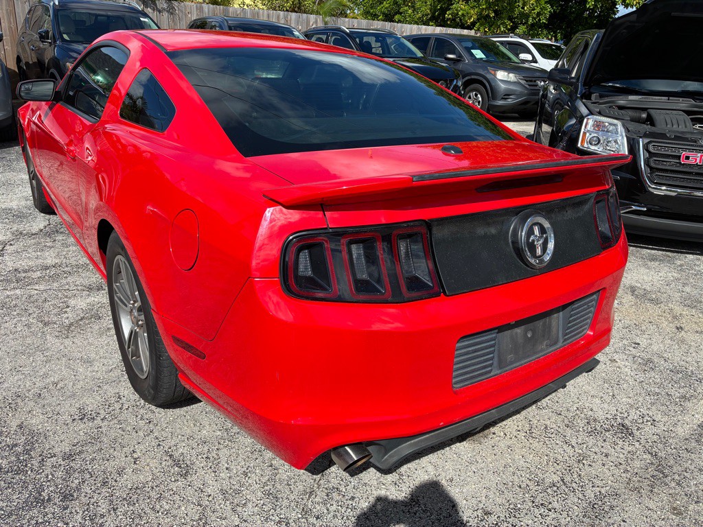 2013 Ford Mustang Image 6