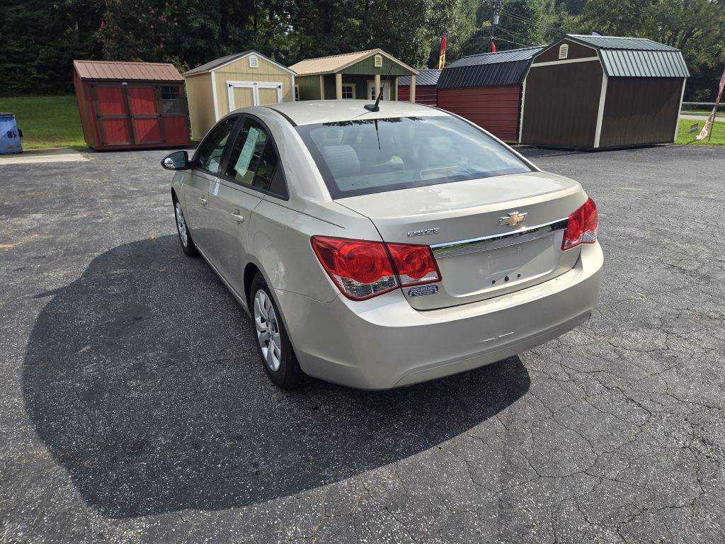 2013 Chevrolet Cruze Image 4
