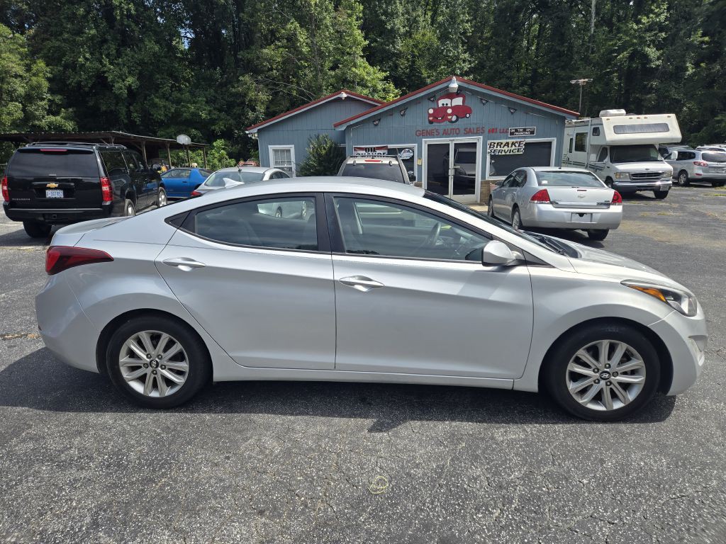 2015 Hyundai Elantra Image 1
