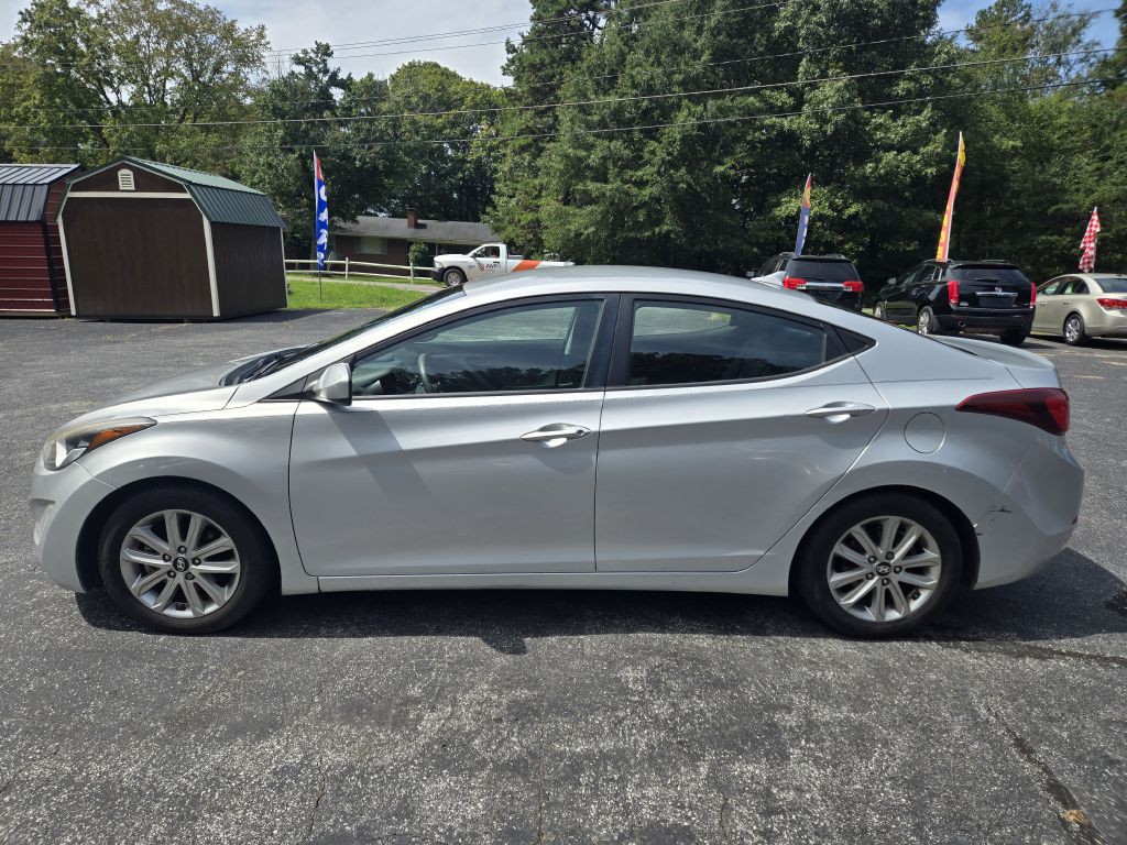 2015 Hyundai Elantra Image 2