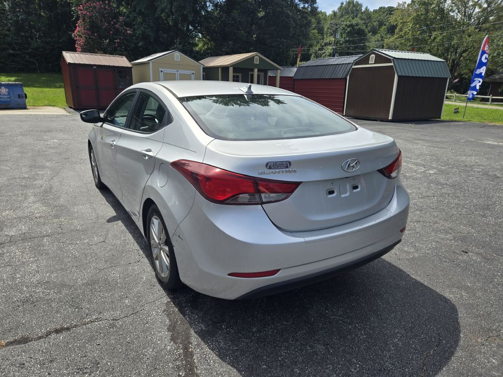 2015 Hyundai Elantra Image 4