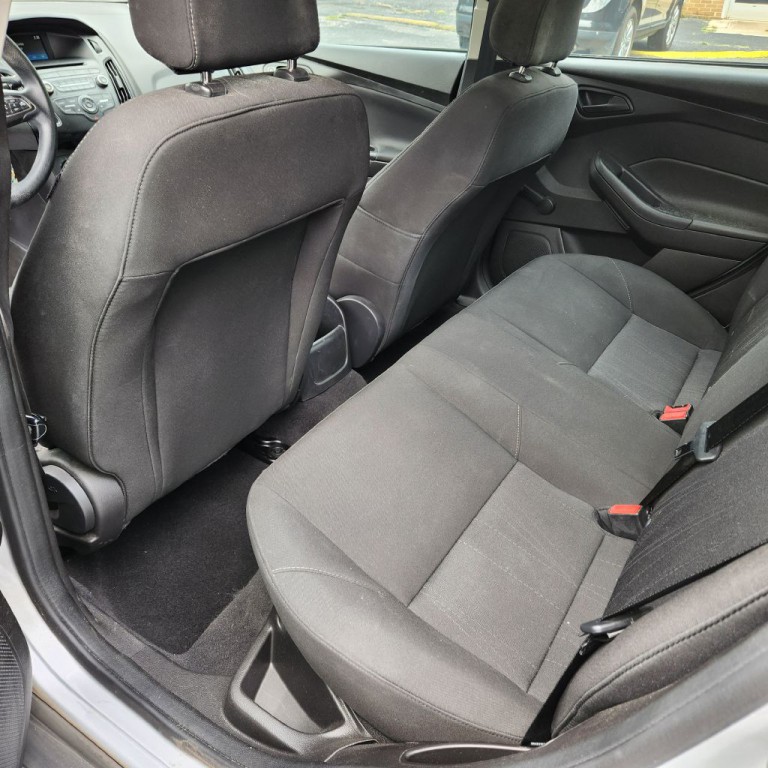 2016 Ford Focus Image 4