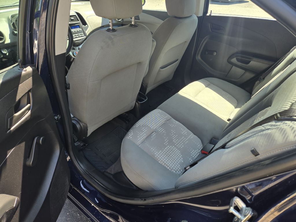 2015 Chevrolet Sonic Image 6