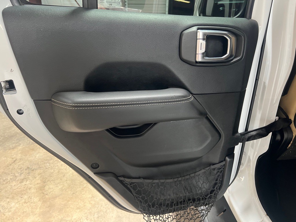 2019 Jeep Wrangler Unlimited Image 32