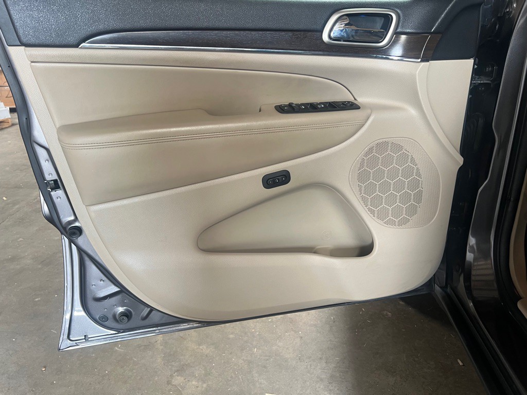 2014 Jeep Grand Cherokee Image 27