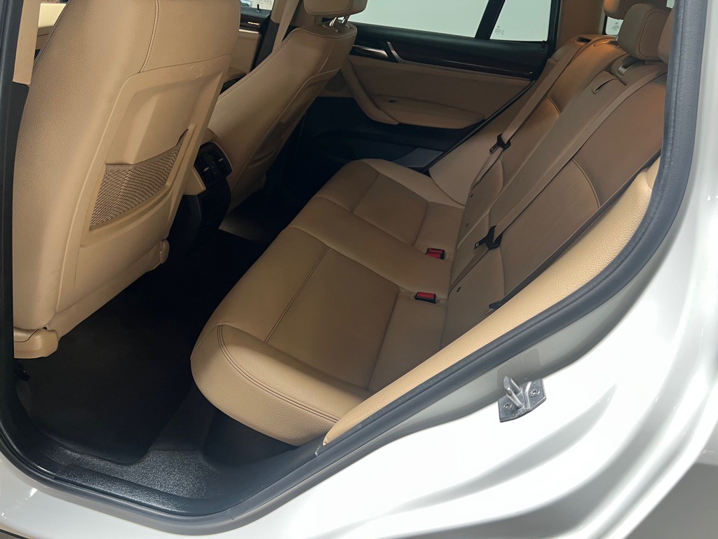 2016 BMW X3 Image 18