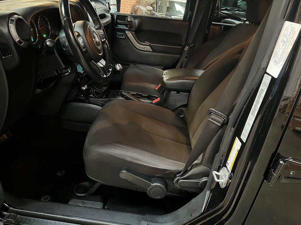 2015 Jeep Wrangler Unlimited Image 17