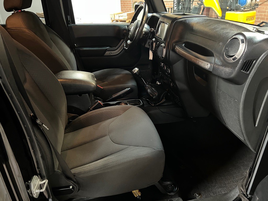 2015 Jeep Wrangler Unlimited Image 19