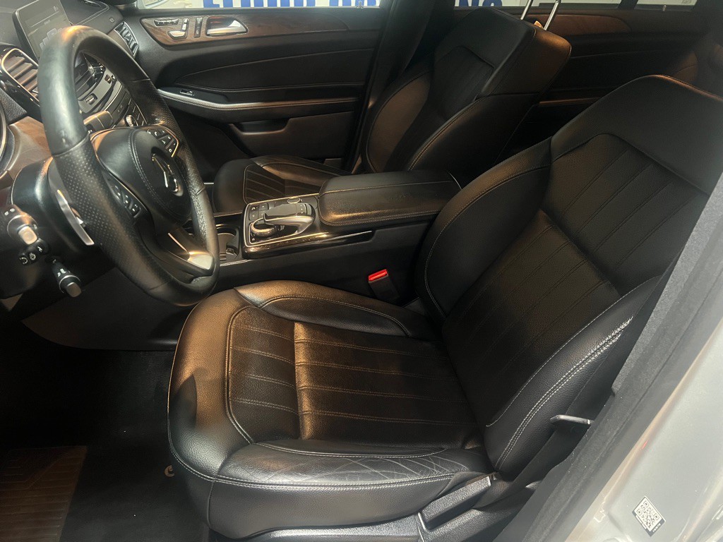 2017 Mercedes-Benz GLS-Class Image 17