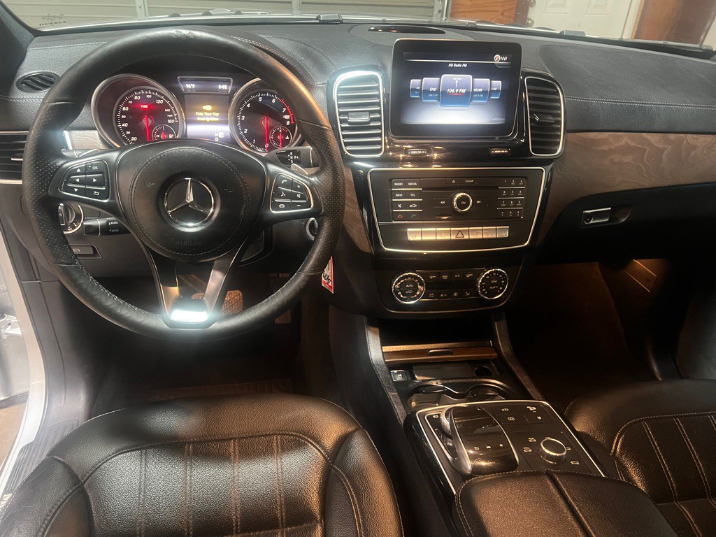 2017 Mercedes-Benz GLS-Class Image 23
