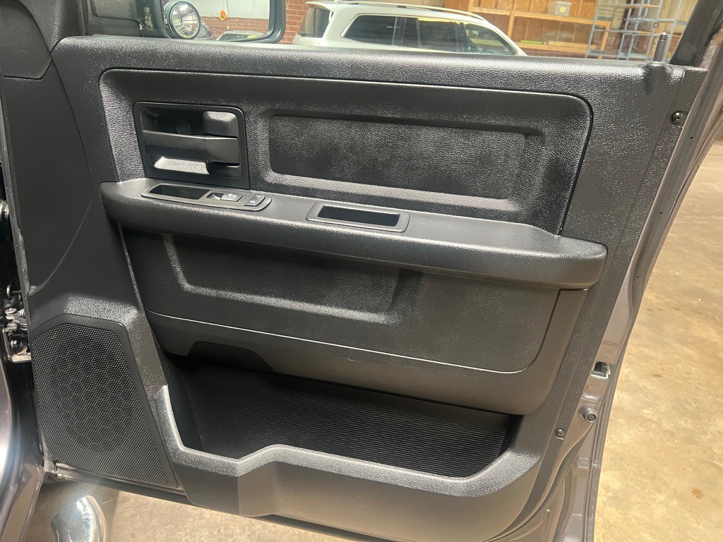 2014 RAM 1500 Image 29