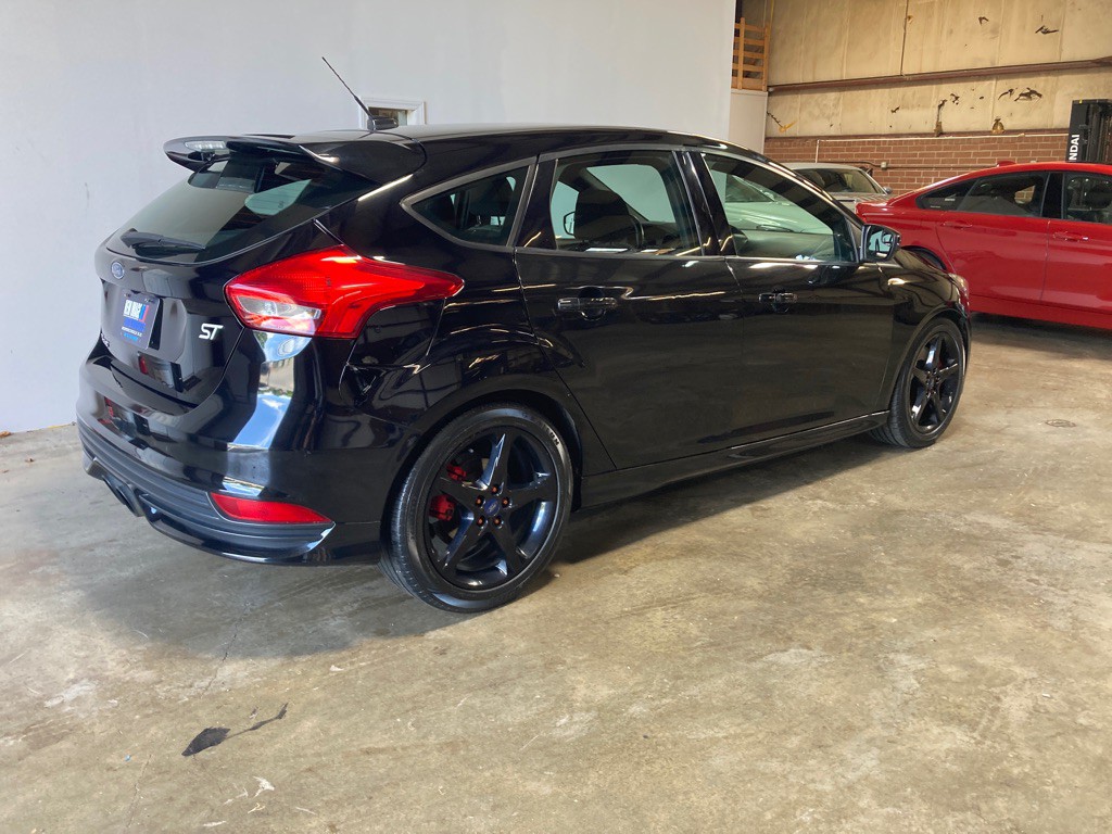 2018 Ford Focus Image 3