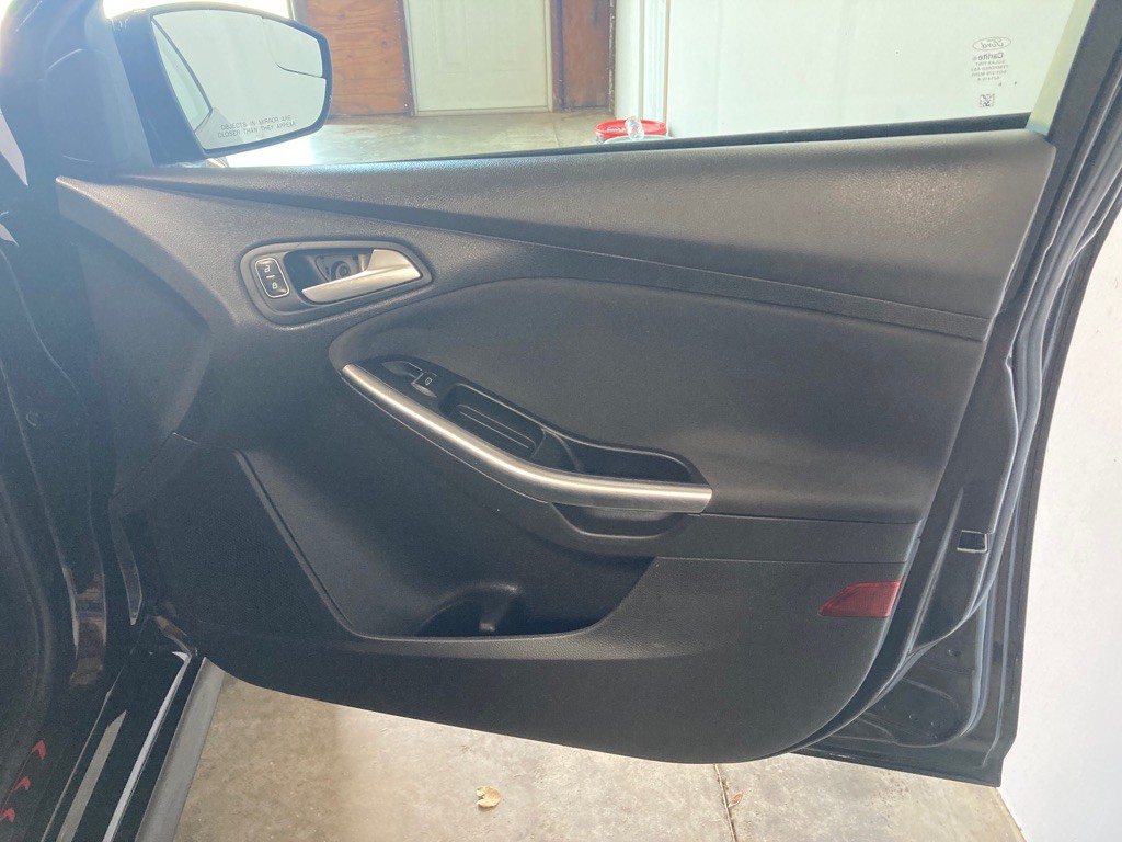 2018 Ford Focus Image 23